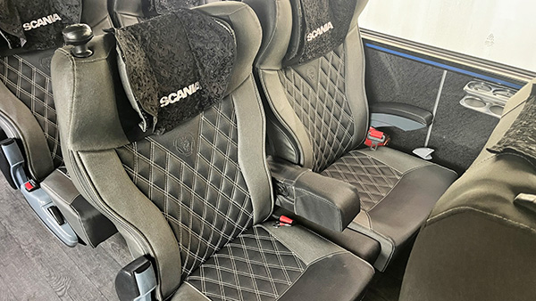 �����ȹC�ڤh